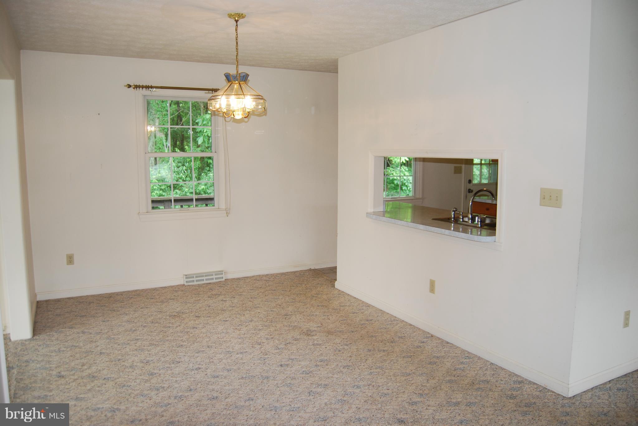 12101 Green Ridge Road Northeast Flintstone, MD 21530 - Photo 8 of 27 Dining Room