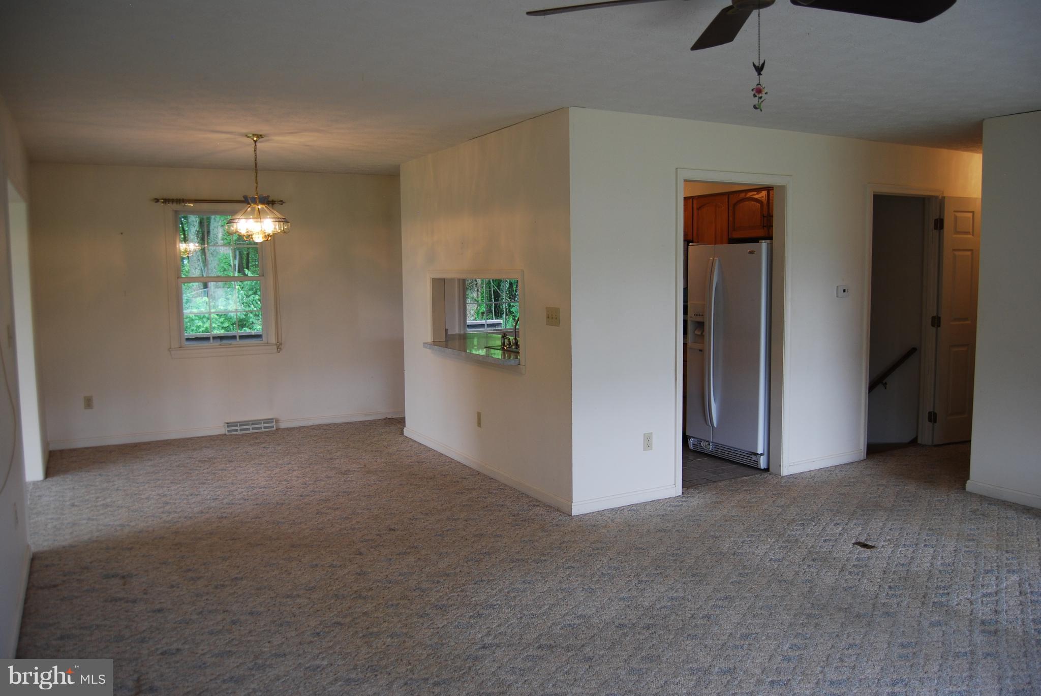 12101 Green Ridge Road Northeast Flintstone, MD 21530 - Photo 9 of 27 Dining Room