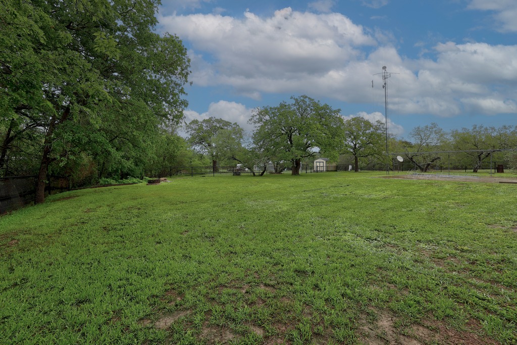 986 Shiloh Road Bastrop, TX 78602 - Photo 30 of 38