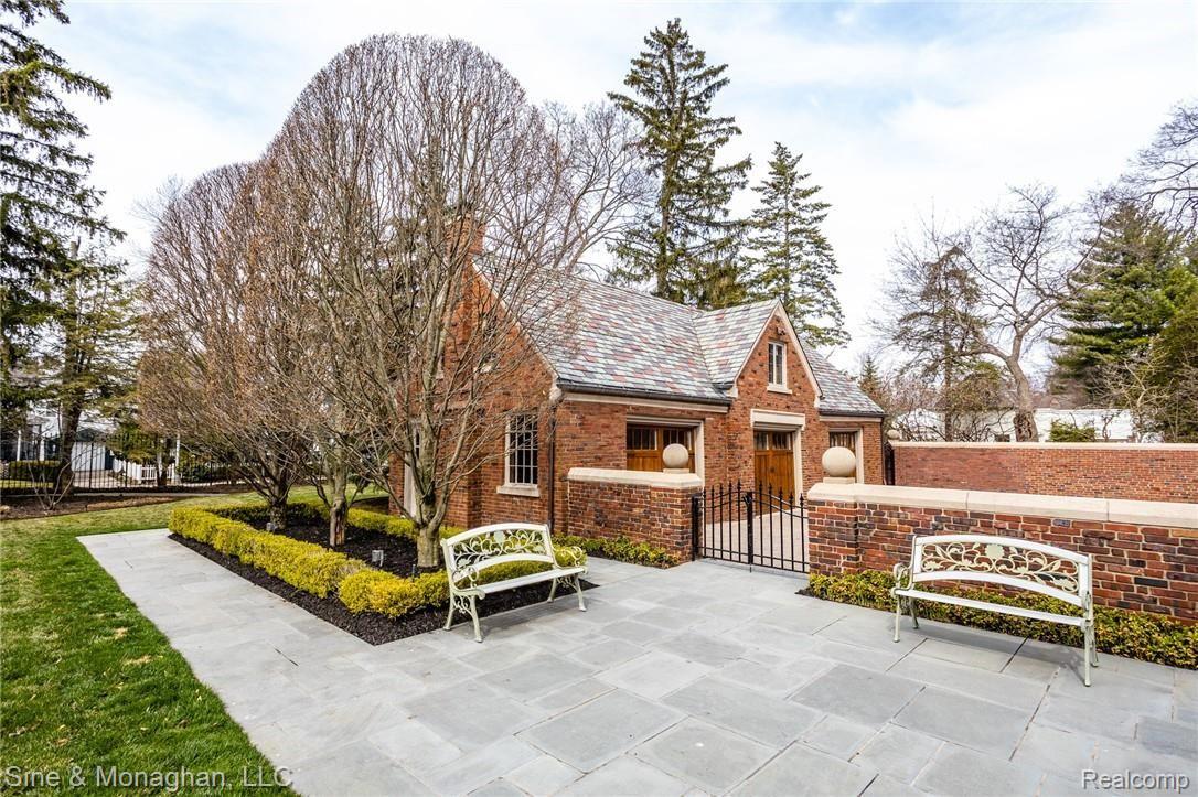315 Washington Road Grosse Pointe, MI 48230 - Photo 87 of 99 315 Washington S017.jpg