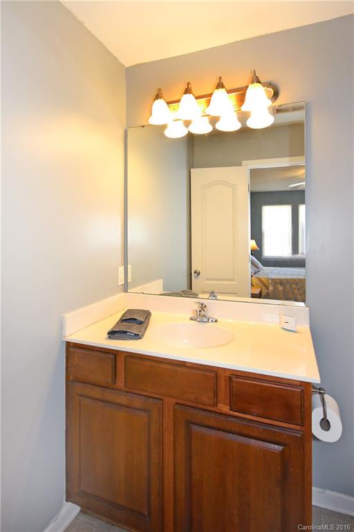 138 Ridge Bluff Road, Unit 119 Mooresville, NC 28115 - Photo 14 of 24 Gallery Image 14