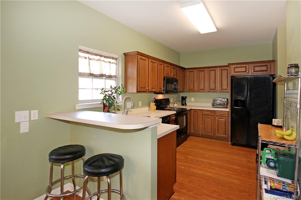 138 Ridge Bluff Road, Unit 119 Mooresville, NC 28115 - Photo 8 of 24 Gallery Image 8