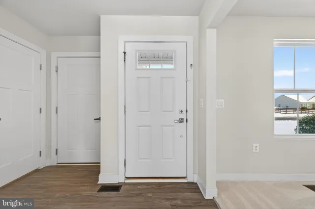 $339,990 | 54 Norfolk Lane, Martinsburg, WV 25405