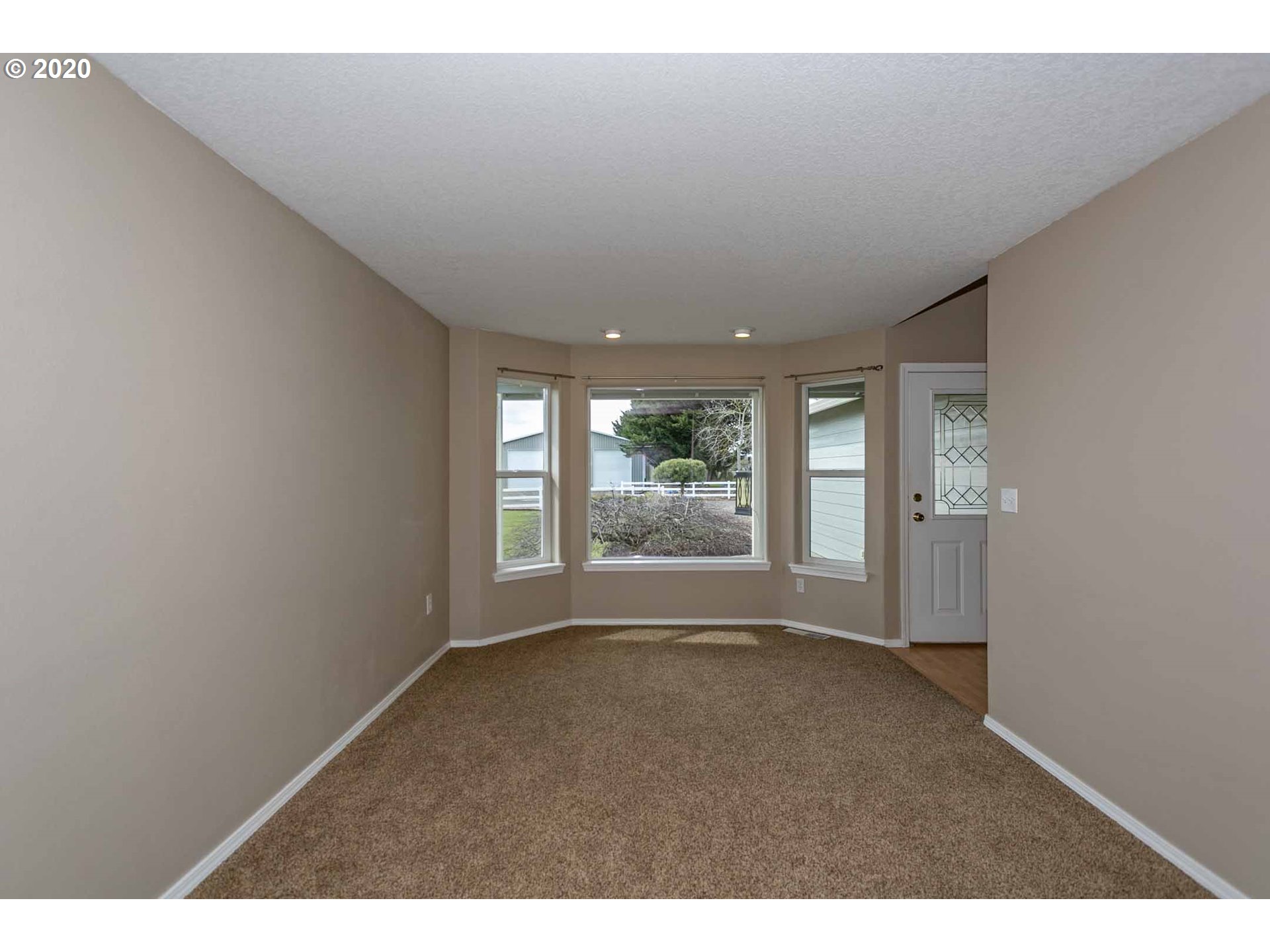 3954 Mission Road Northeast St. Paul, OR 97137 - Photo 5 of 32