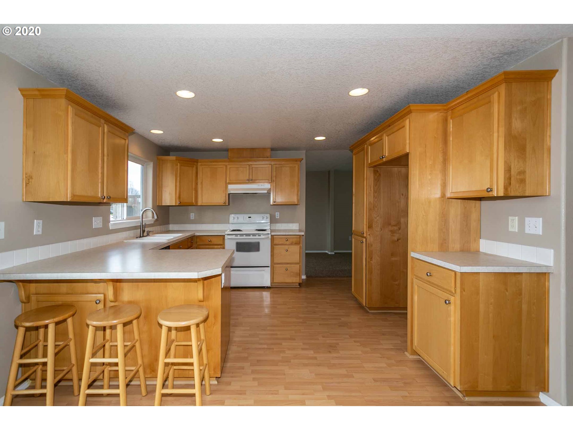 3954 Mission Road Northeast St. Paul, OR 97137 - Photo 7 of 32