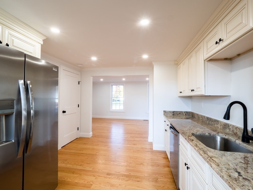 43 Brookside Road, Unit 1 Westford, MA 01886 - Photo 11 of 30 Gallery Image 11