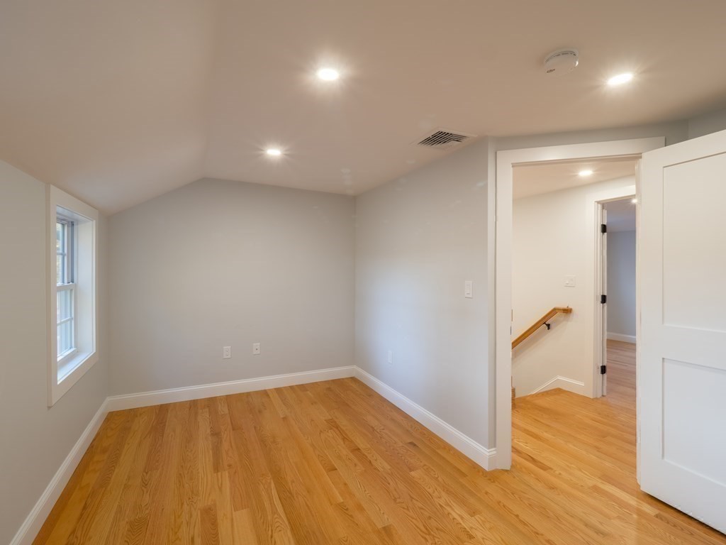 43 Brookside Road, Unit 1 Westford, MA 01886 - Photo 18 of 30 Gallery Image 18