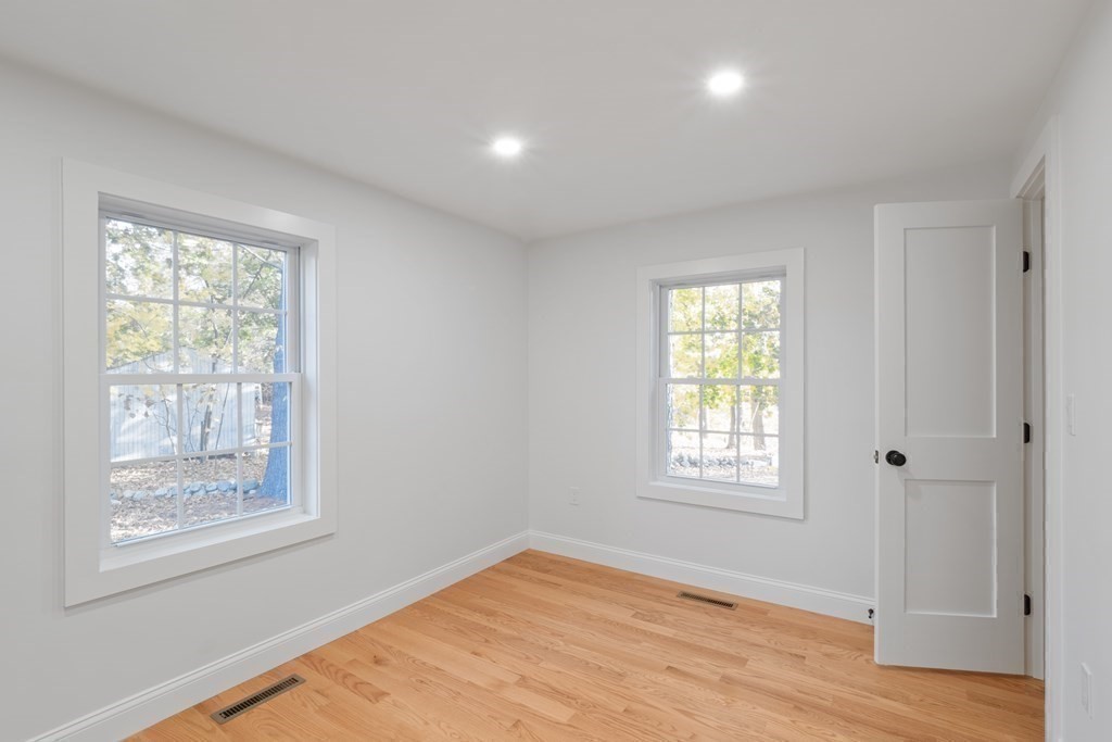 43 Brookside Road, Unit 1 Westford, MA 01886 - Photo 10 of 30 Gallery Image 10