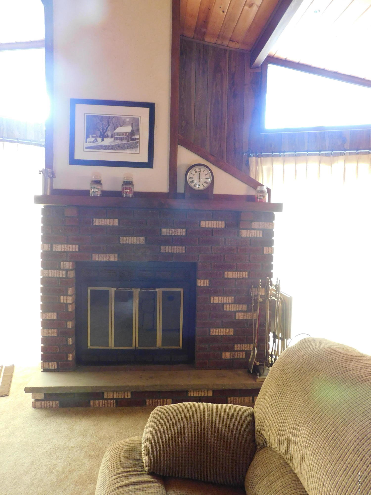 200 Canterbury Road Bushkill, PA 18324 - Photo 35 of 48 a living room with furniture