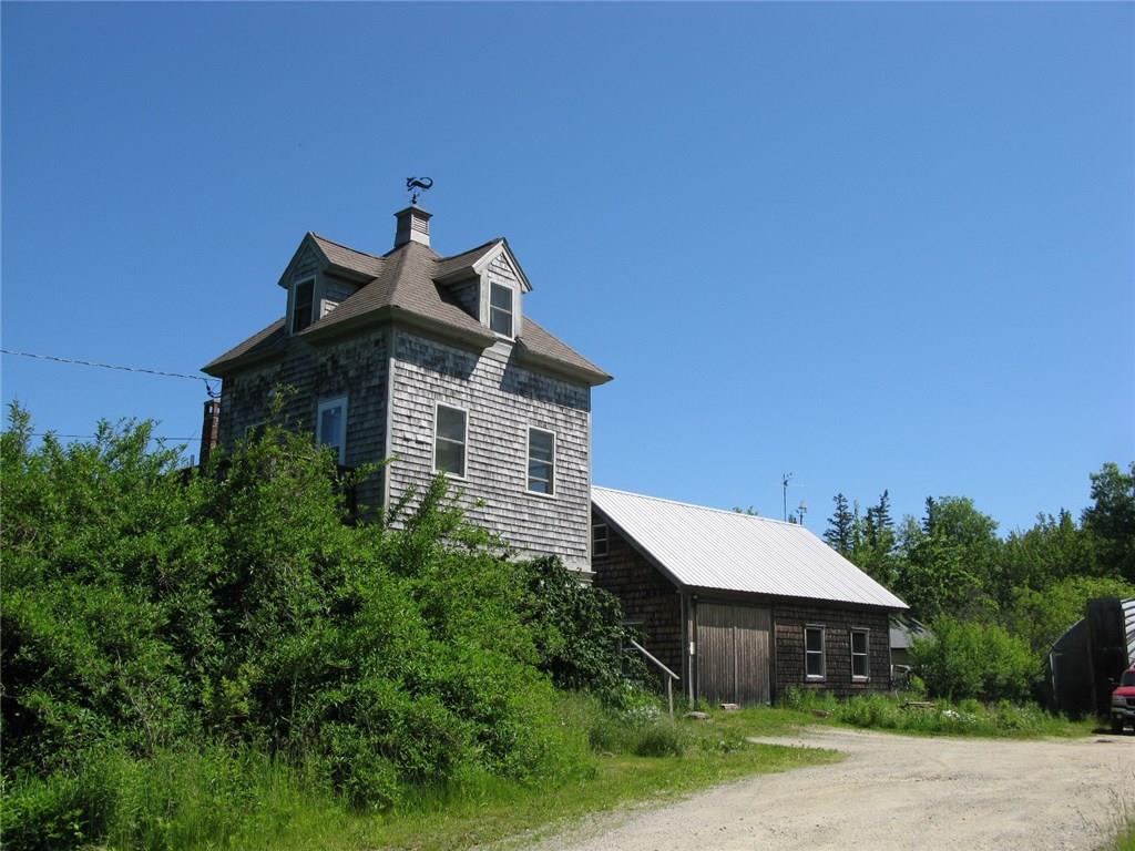 16 Warr Road Stonington, ME 04681 - Photo 1 of 33 Photo