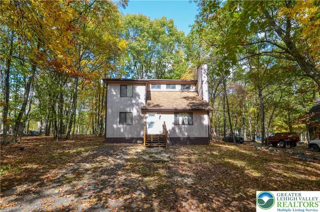 $244,900 | 782 Clubhouse Drive, East Stroudsburg, PA 18302