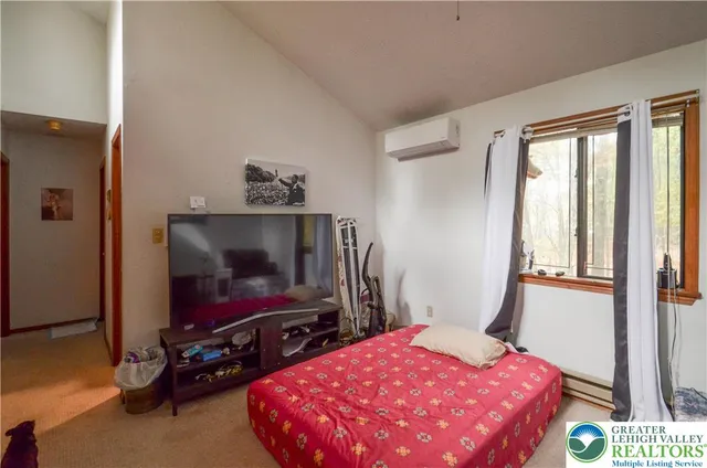 $244,900 | 782 Clubhouse Drive, East Stroudsburg, PA 18302