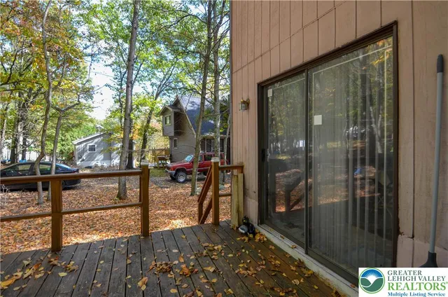 $244,900 | 782 Clubhouse Drive, East Stroudsburg, PA 18302