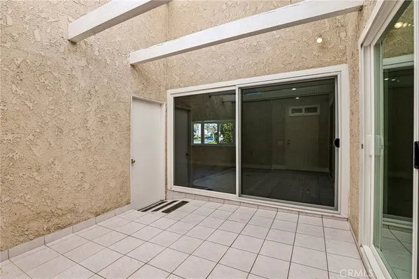 $1,399,000 | 5 Poinsettia, Irvine, CA 92604