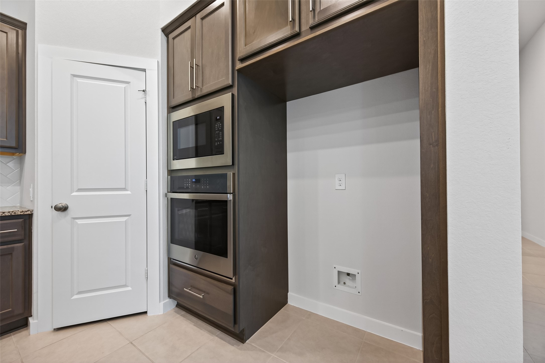 212 Milas Cove Montgomery, TX 77316 - Photo 13 of 50