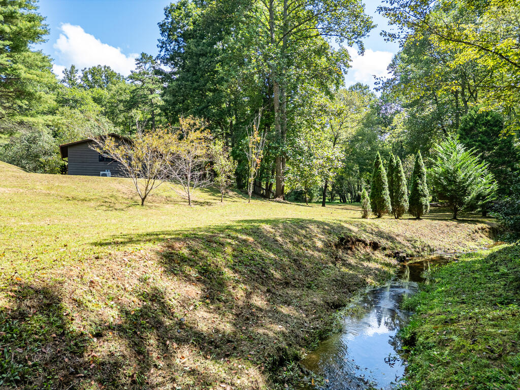 372 Hunter Ridge Murphy, NC 28906 - Photo 22 of 41 Gallery Image 22
