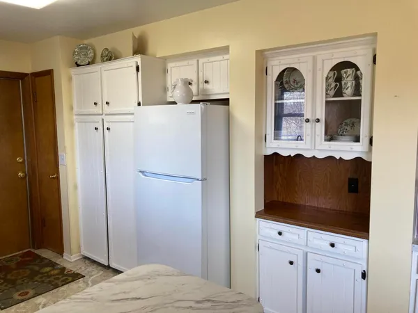 $425,000 | 8453 Hanna Lake Avenue Southeast, Caledonia, MI 49316