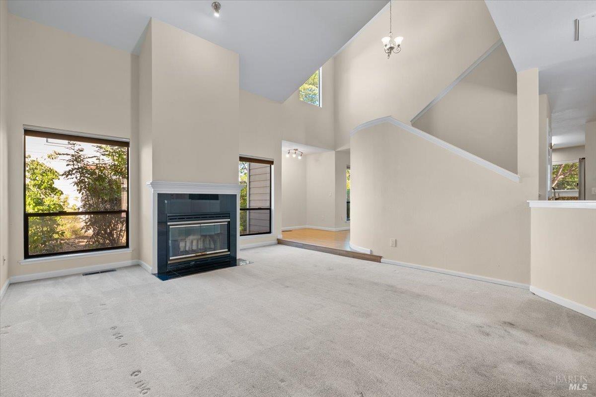 4736 Shade Tree Lane Santa Rosa, CA 95405 - Photo 7 of 46