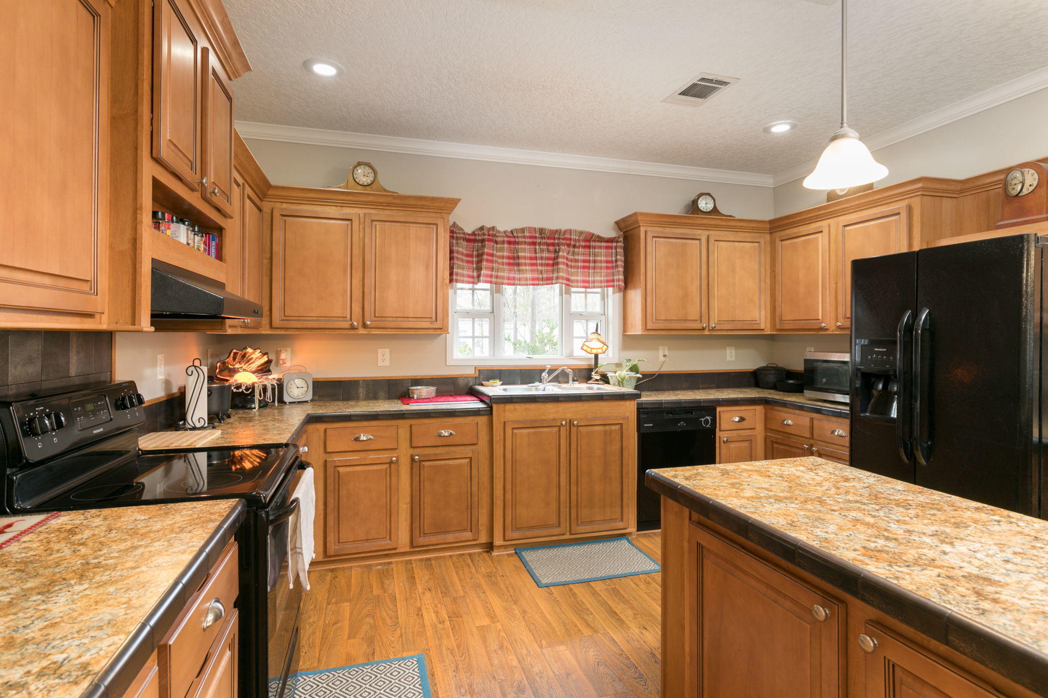 187 Sedgewick Road Summerville, SC 29483 - Photo 9 of 30 187+Sedgewick+Rd+Summerville-9-web