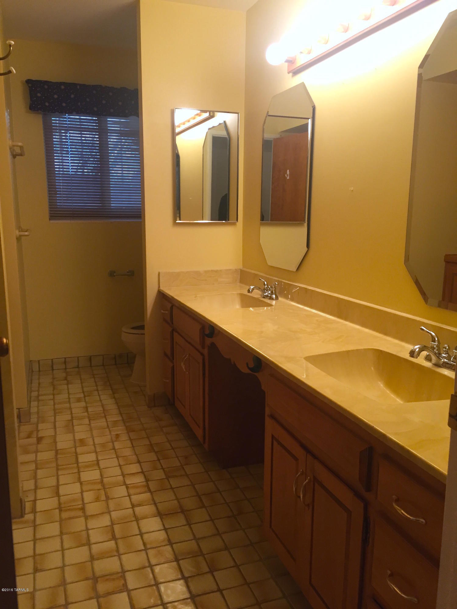 1502 East Greenlee Road Tucson, AZ 85719 - Photo 6 of 16