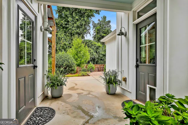 $1,300,000 | 49 Standing Rock Road, Senoia, GA 30276