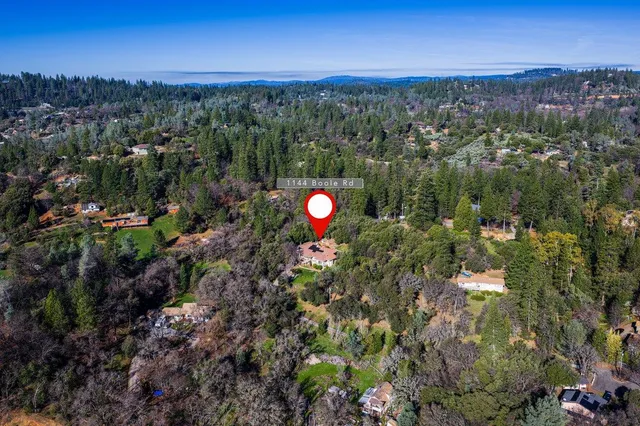 $900,000 | 1144 Boole Road, Applegate, CA 95703