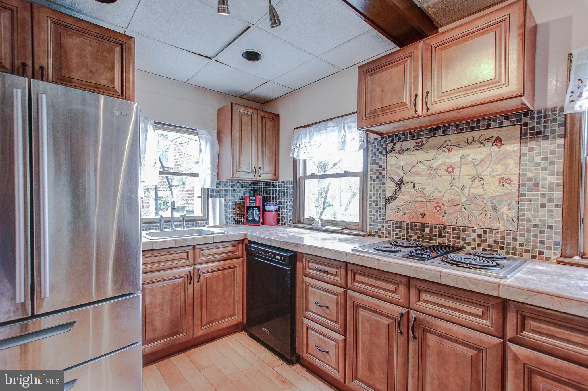 142 Chestnut Street Spring City, PA 19475 - Photo 14 of 34 Kitchen