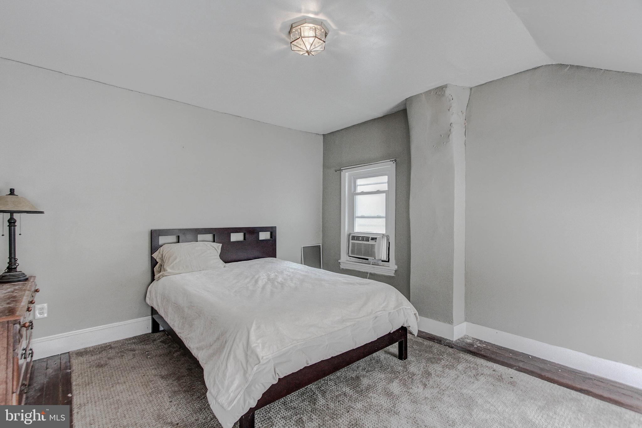 142 Chestnut Street Spring City, PA 19475 - Photo 22 of 34 4th Bedroom