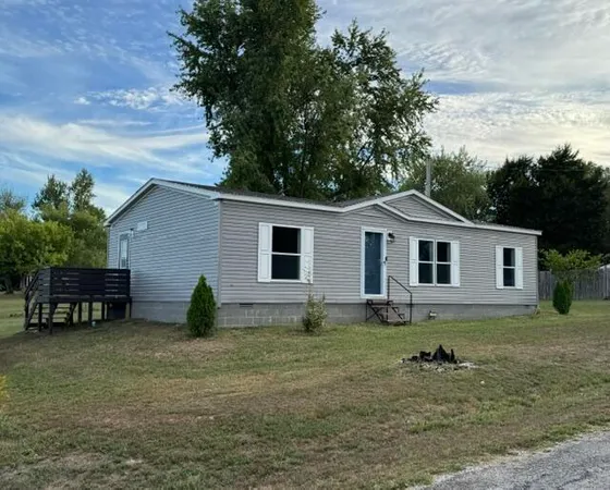 $185,000 | 315 East 4th Street, Miller, MO 65707