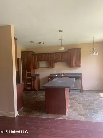 $149,900 | 365 County 9 Road, Bay Springs, MS 39422