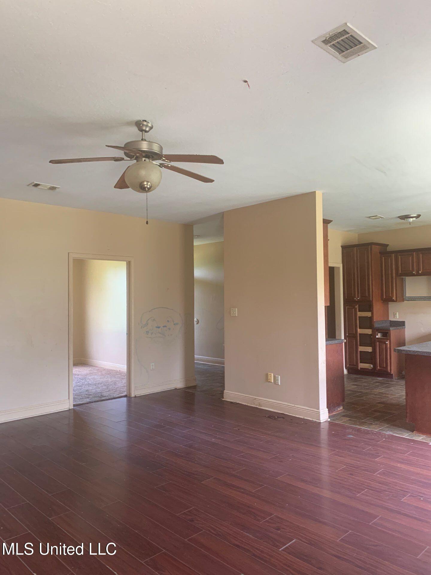 365 County 9 Road Bay Springs, MS 39422 - Photo 5 of 30 159-Jun 03 2025 02_40pm-xSkW