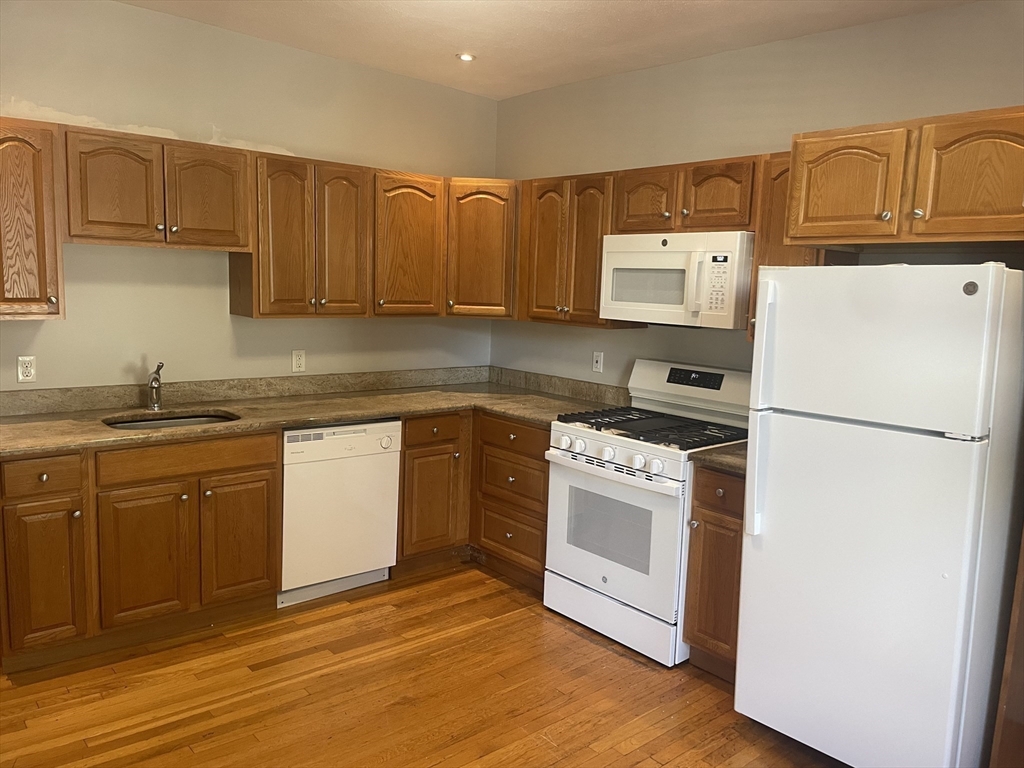 4 Blaney Street, Unit 2 Swampscott, MA 01907 - Photo 17 of 24