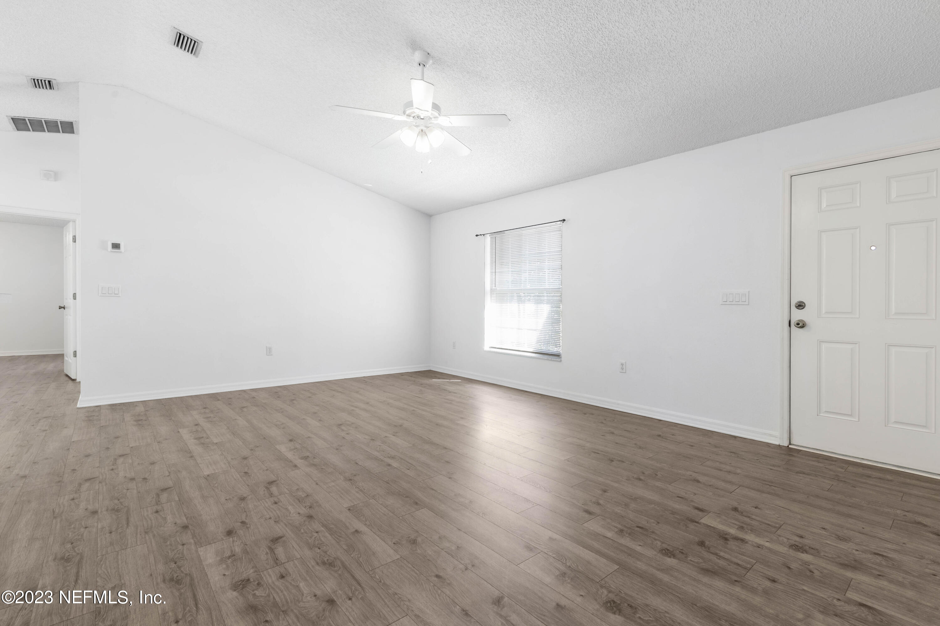 61 Raleigh Drive Palm Coast, FL 32164 - Photo 4 of 42 04_61_Raleigh_Dr4