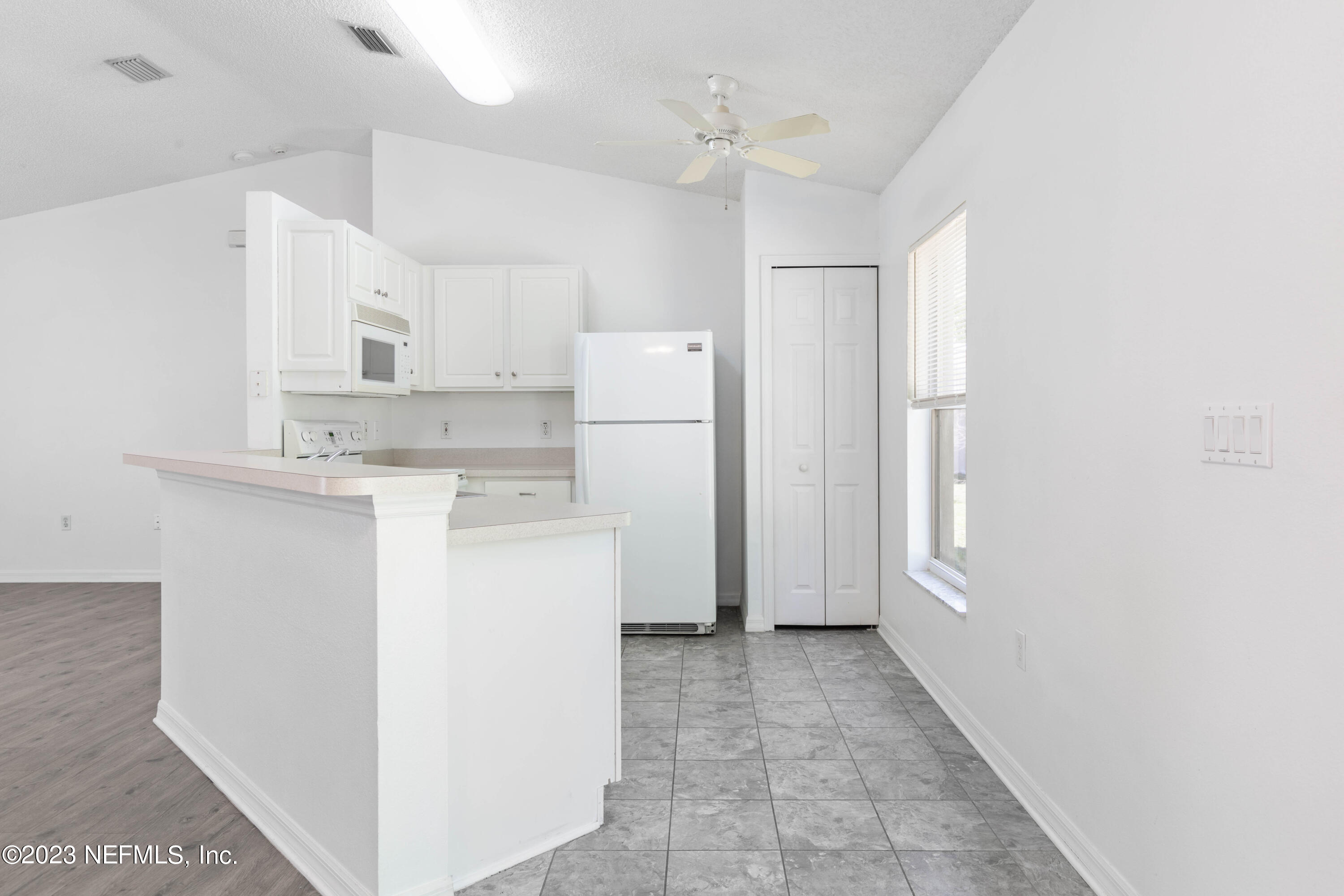 61 Raleigh Drive Palm Coast, FL 32164 - Photo 8 of 42 08_61_Raleigh_Dr8