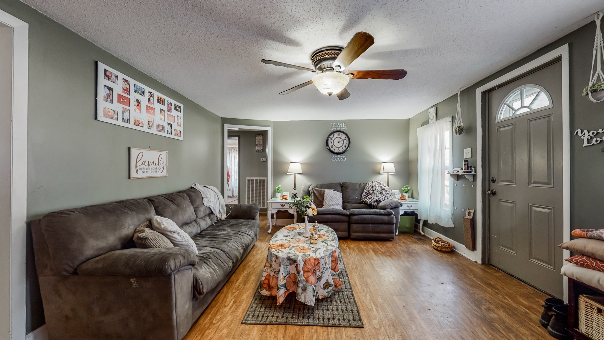 8 Layman Road Elora, TN 37328 - Photo 6 of 34 a living room with furniture and wooden floor