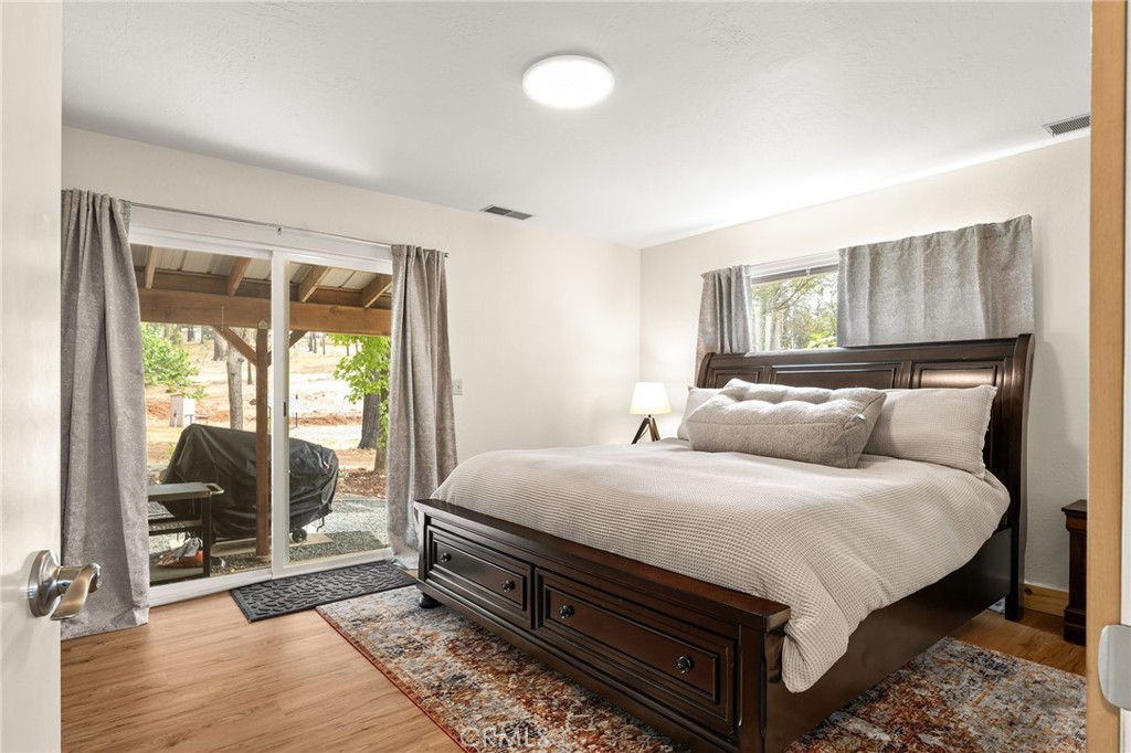 490 Vilas Road Cohasset, CA 95973 - Photo 22 of 63 Downstairs primary bedroom