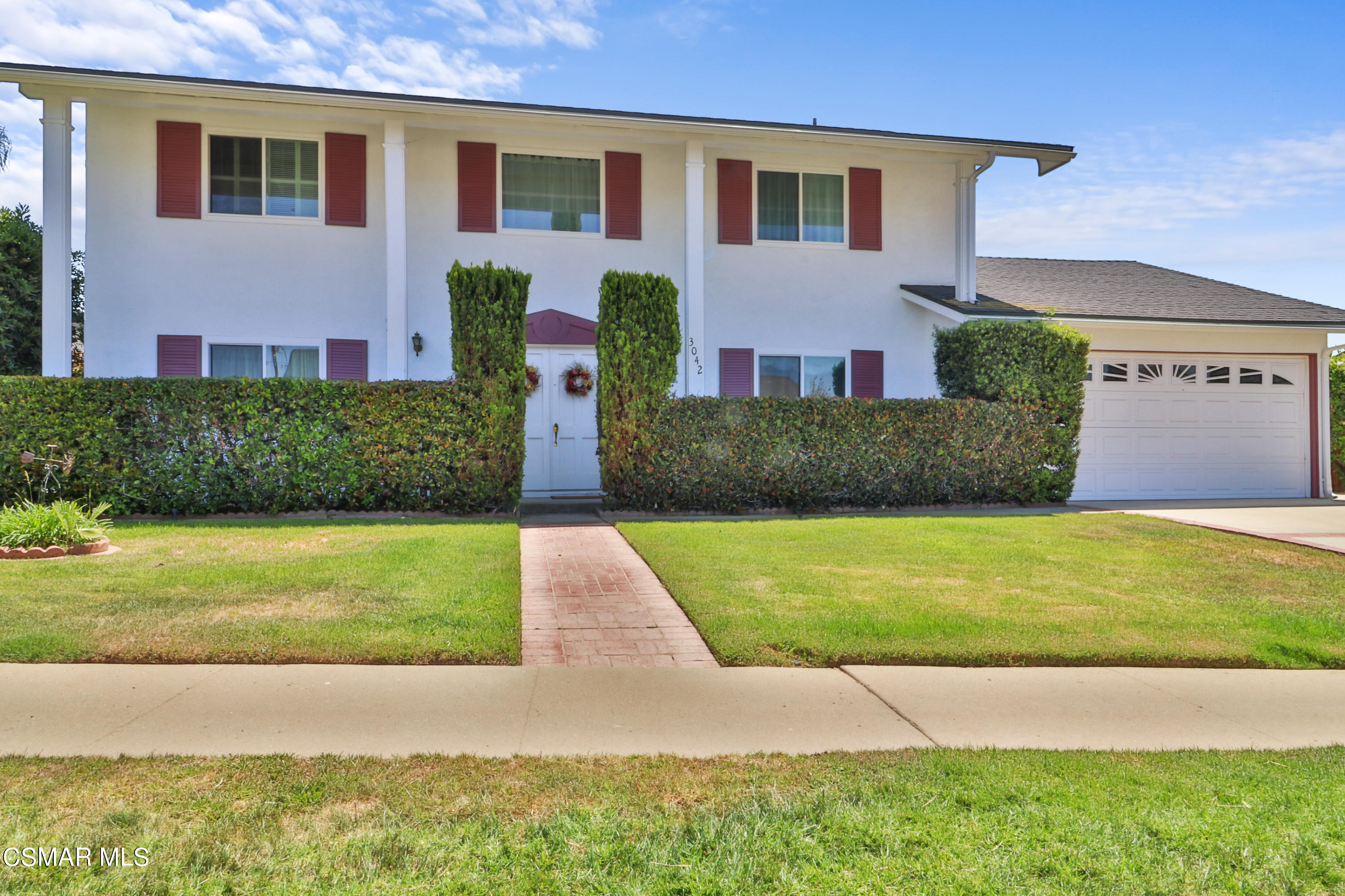 3042 Fitzgerald Road Simi Valley, CA 93065 - Photo 2 of 33 IMG_9723