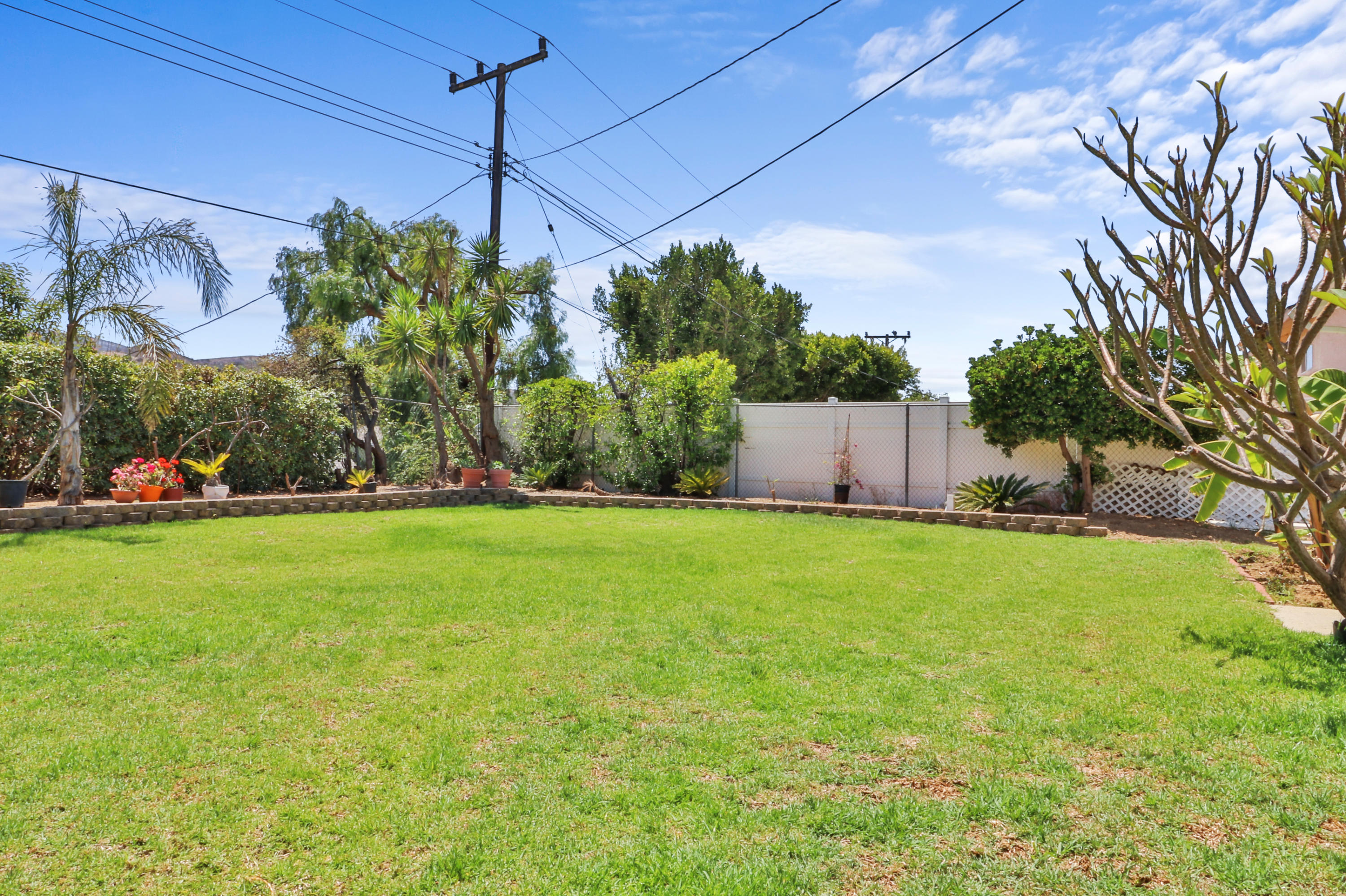3042 Fitzgerald Road Simi Valley, CA 93065 - Photo 31 of 33 IMG_9719