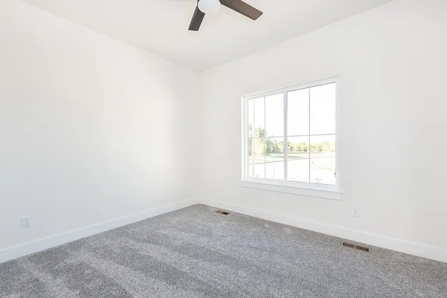 $289,900 | 401 East Sterling Street, Bentley, KS 67016