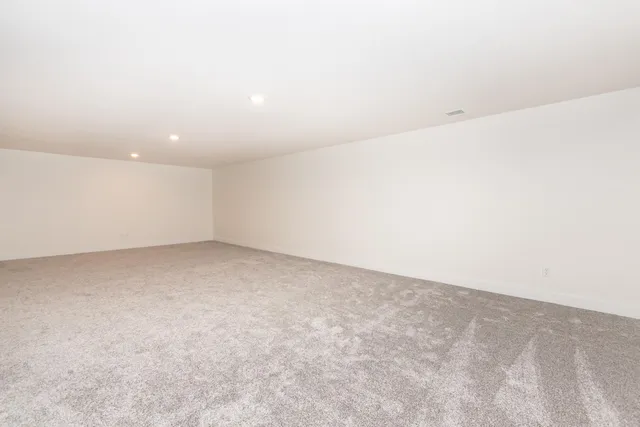 $289,900 | 401 East Sterling Street, Bentley, KS 67016