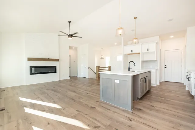 $289,900 | 401 East Sterling Street, Bentley, KS 67016