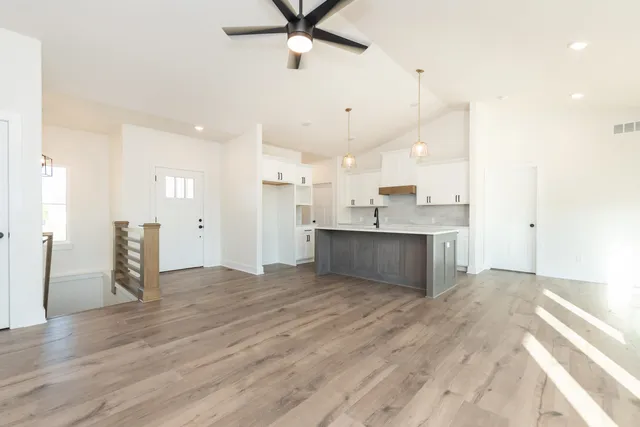 $289,900 | 401 East Sterling Street, Bentley, KS 67016