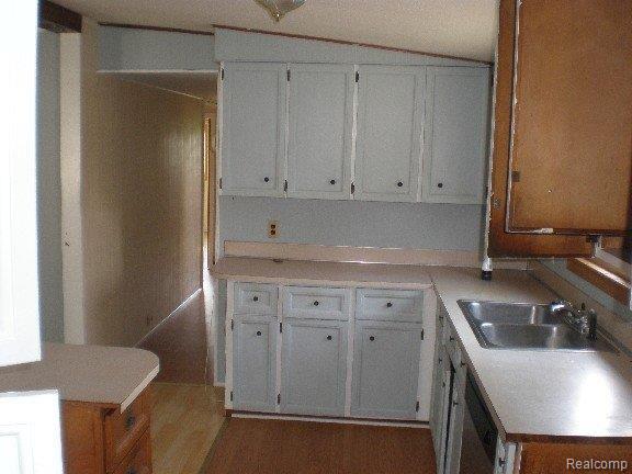 9119 Green Road Goodells, MI 48027 - Photo 11 of 25 P8030032-mfsopt