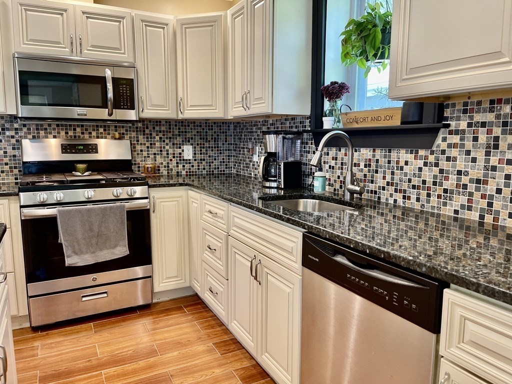 9 2nd Street Wakefield, MA 01880 - Photo 4 of 24