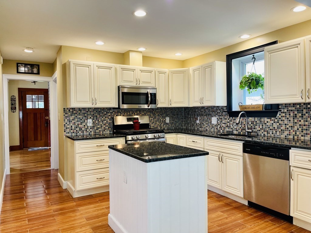 9 2nd Street Wakefield, MA 01880 - Photo 10 of 24