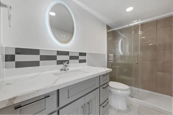 $1,095 | 7520 Hornwood Drive, Unit 704, Houston, TX 77036