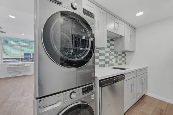 $1,095 | 7520 Hornwood Drive, Unit 704, Houston, TX 77036