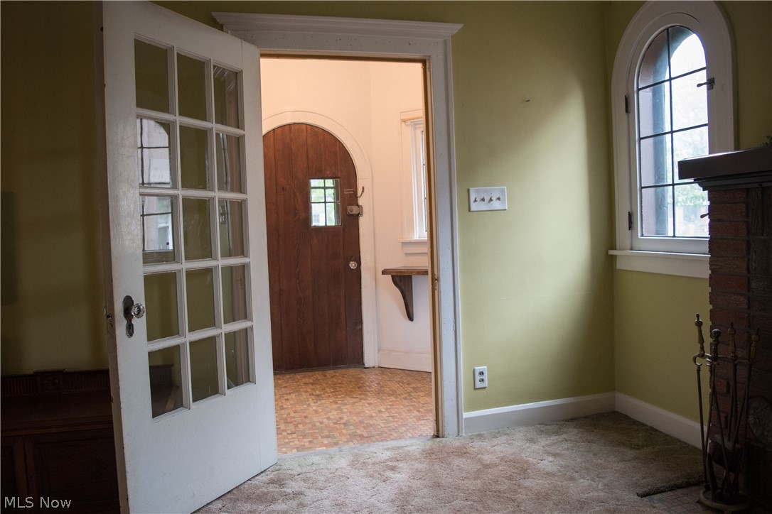 1612 West Schaaf Road Cleveland, OH 44109 - Photo 5 of 30 Gallery Image 5