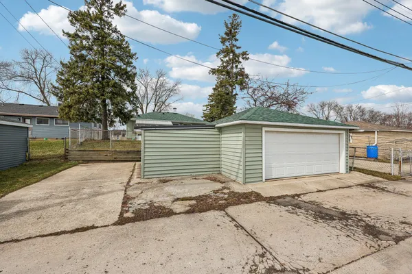 $279,900 | 6606 South 20th Street, Milwaukee, WI 53221