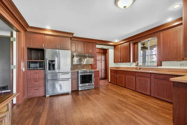 $679,900 | 6231 Moon Lake Road, Jackson, MI 49201